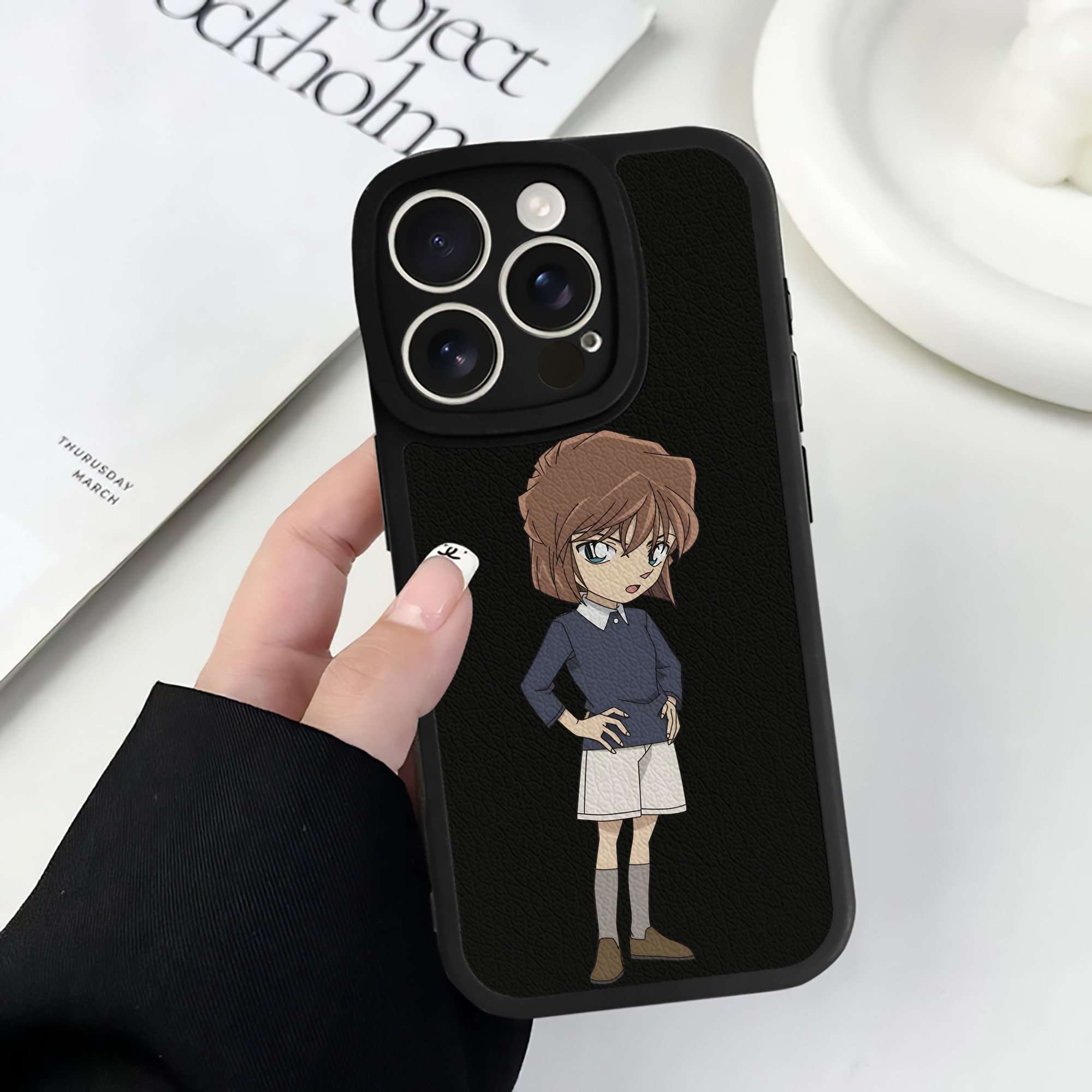 （画像用） 名探偵コナン 灰原 哀 はいばら あい Detective Conan Anita Hailey、Vi Graythorn Haibara Ai 【iPhone 16シリーズ対応】シリコンスマホケース（レザー調） 材質：シリコン